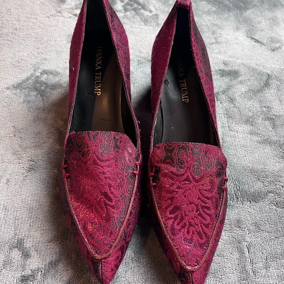 Ivanka trump heels - Picture 3 of 8